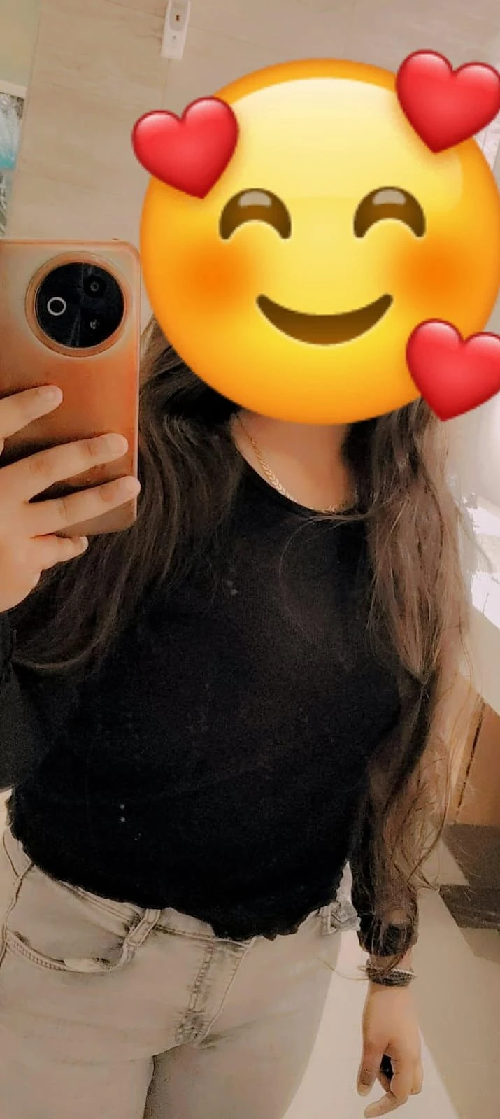 Shivani Independence – Honduran escort in New Delhi — 4 / 5