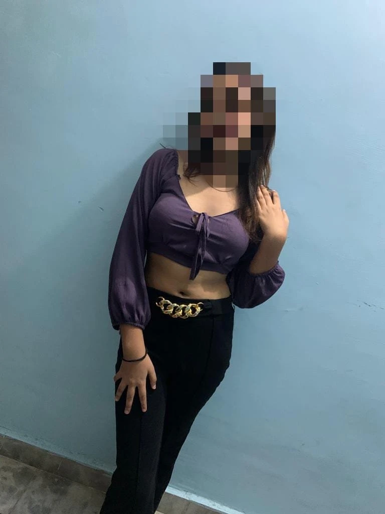 Mansi Real & Cam Fun – Indian escort in New Delhi — 1 / 7