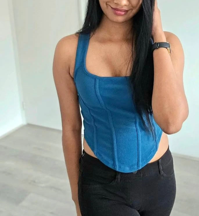 Sneha Cute Chick – escort in Colombo — 2 / 4
