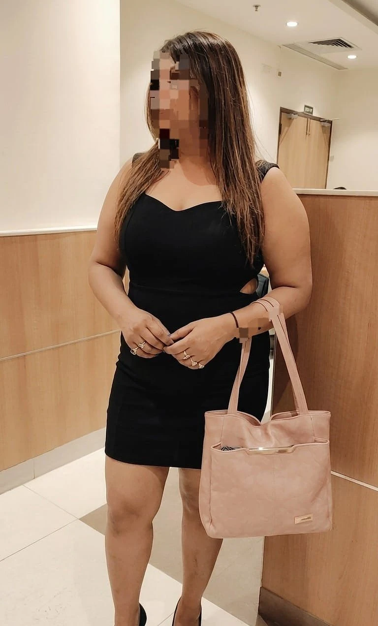 Neha oral queen bhabhi🫦 – Indian adult performer in New Delhi — 25 / 29