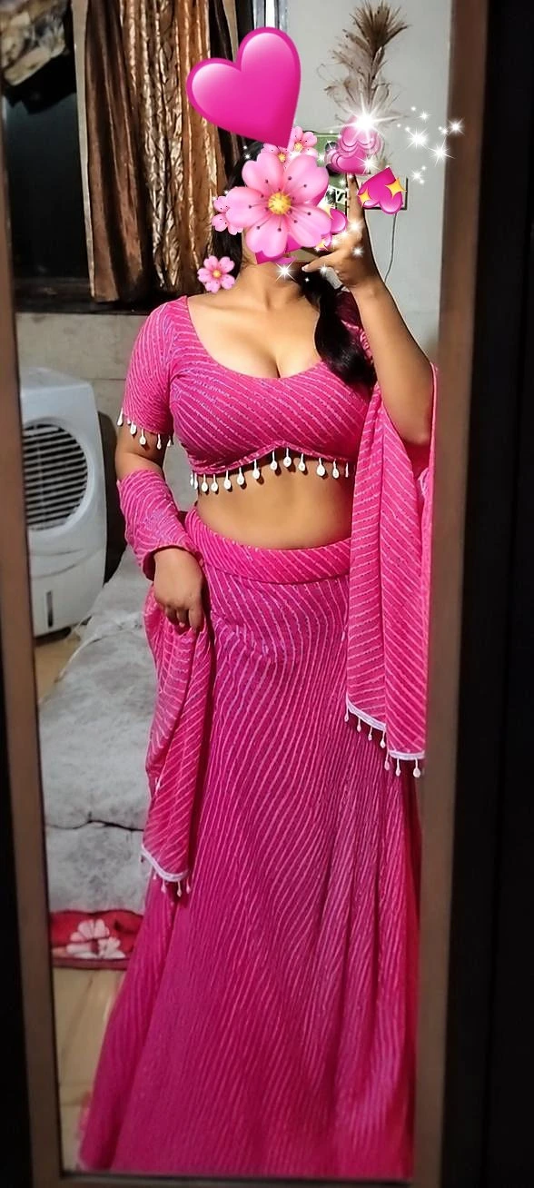 Vanshika – Indian adult performer in Noida — 2 / 5