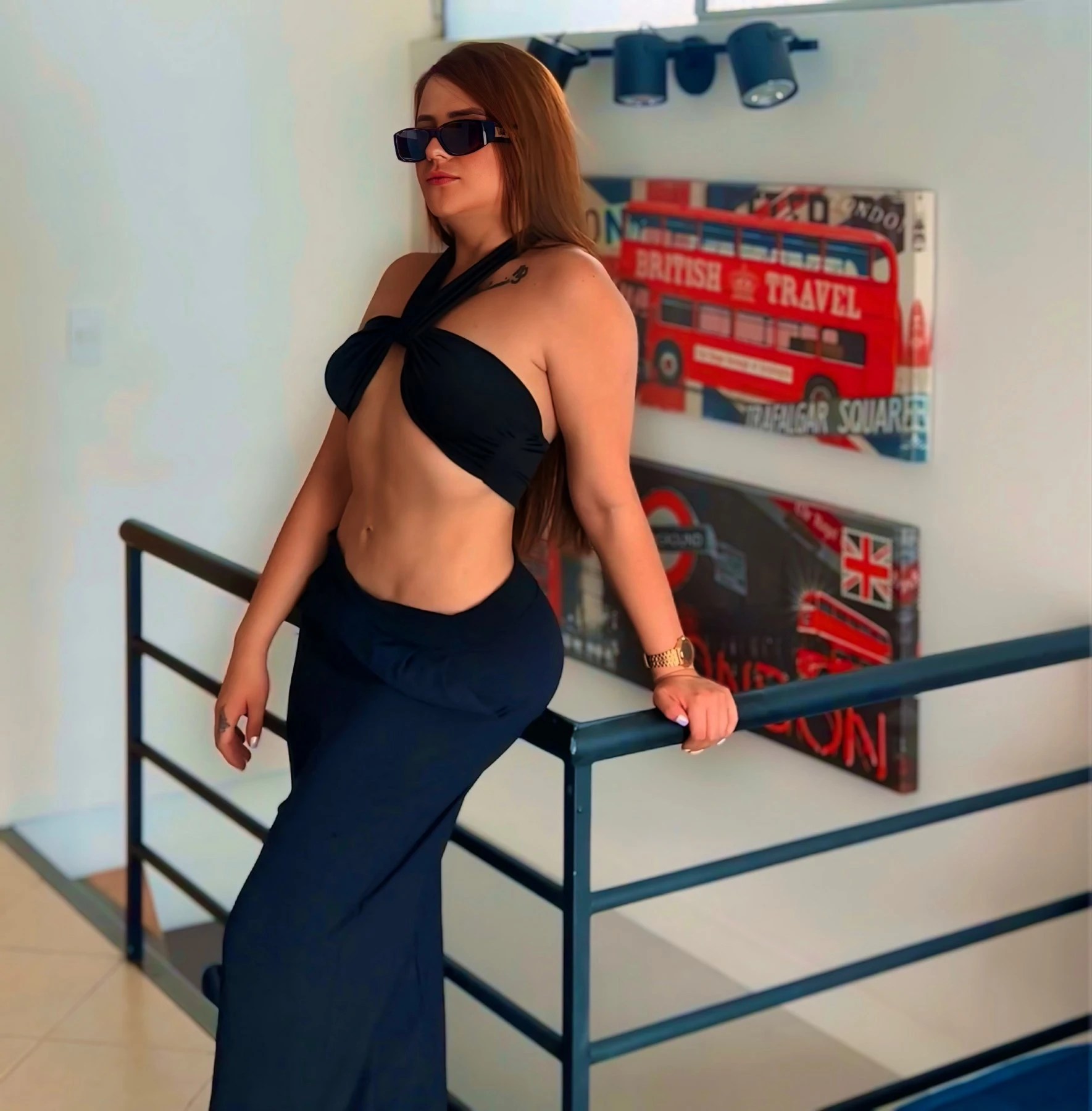 Abril – Colombian escort in Panama City — 13 / 14