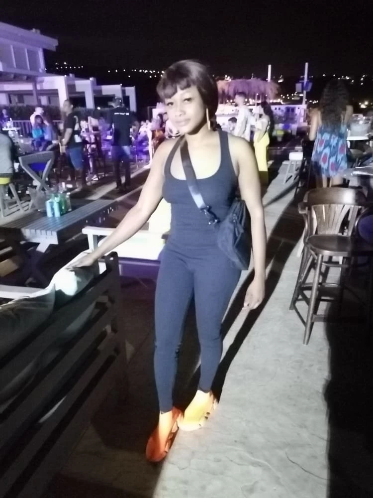 Abigail – Indian escort in Beirut — 5 / 7