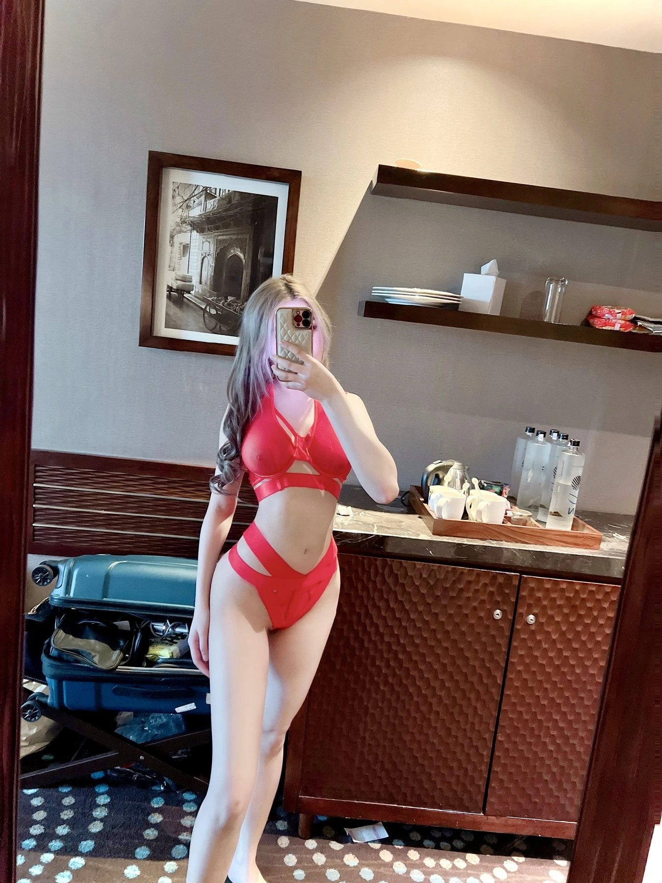 Emma – Filipino escort in New Delhi — 3 / 6