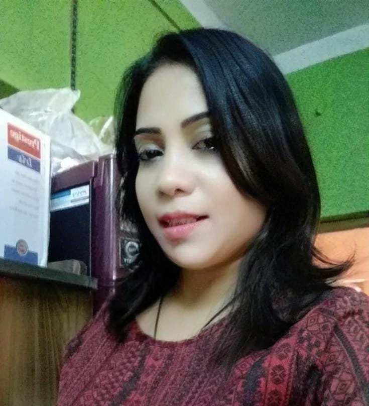 9'9'0'3'4'1'1'3'9'8 PIYALI Real Meet Cam – Indian escort in Kolkata — 2 / 12