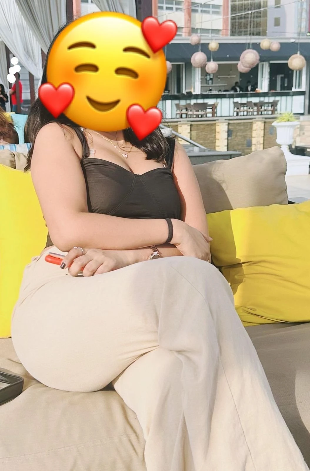 Akeesha – Sri Lankan escort in Colombo — 3 / 4