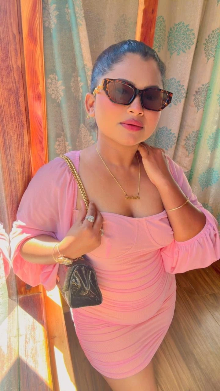 Riya Vip Sexy Girls Service Hyderabad24 – Indian escort in Hyderabad, Escort, Hyderabad
