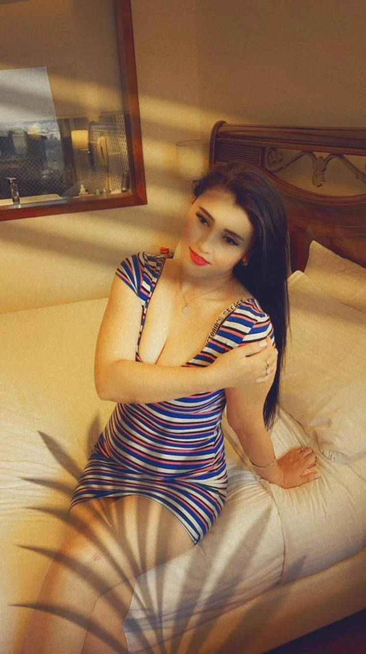 Ameli Russian Escorts in CP – Russian escort in New Delhi — 5 / 14