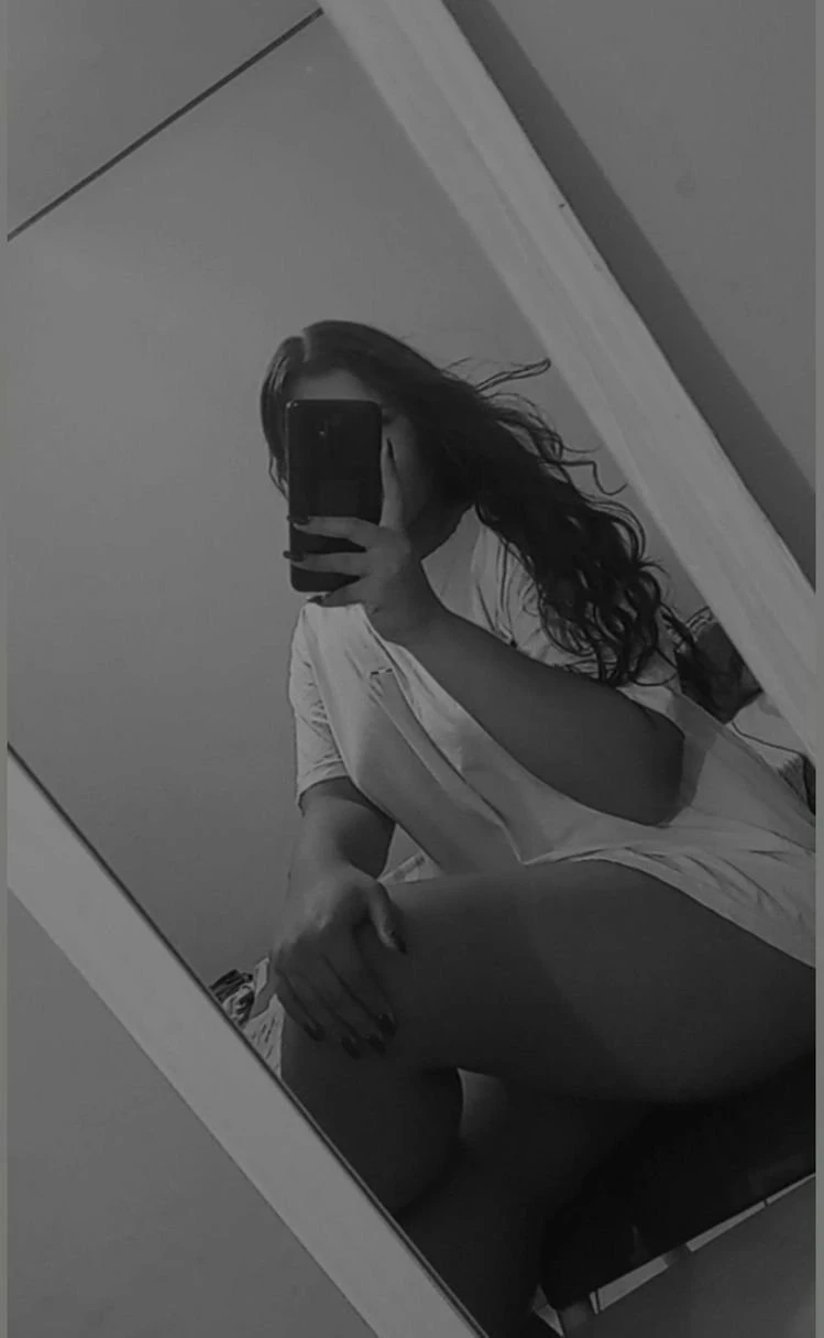 Chubby Girl – Pakistani adult performer in Karāchi — 8 / 12