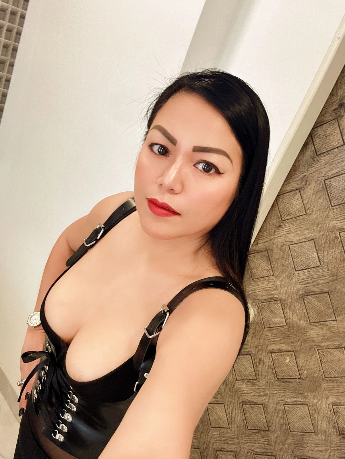 Domina Cleo,The Real ProDomme Dominatrix – Filipino dominatrix in Hoi An — 13 / 24