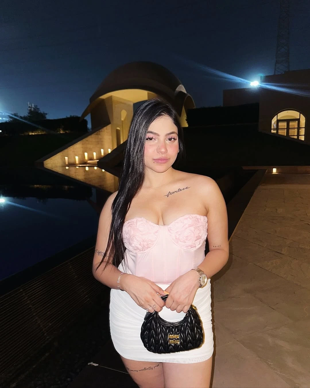 Vanika Das – Indian escort in Mysore — 2 / 3