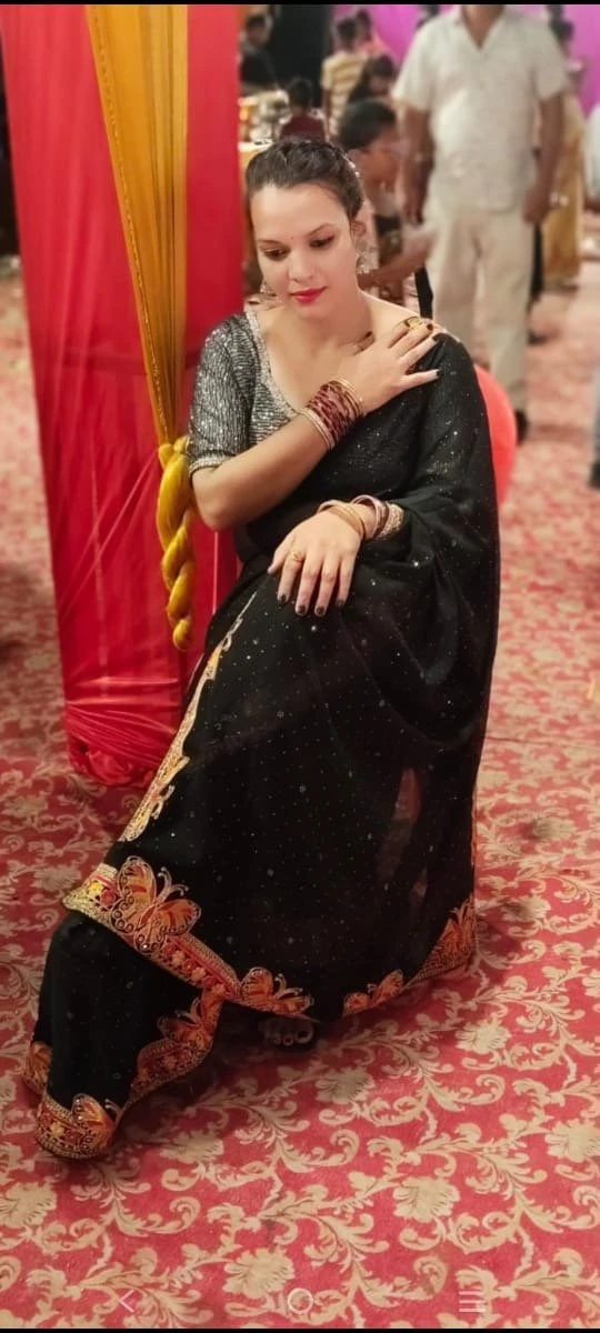 Quamat – Indian escort in Lucknow — 11 / 12