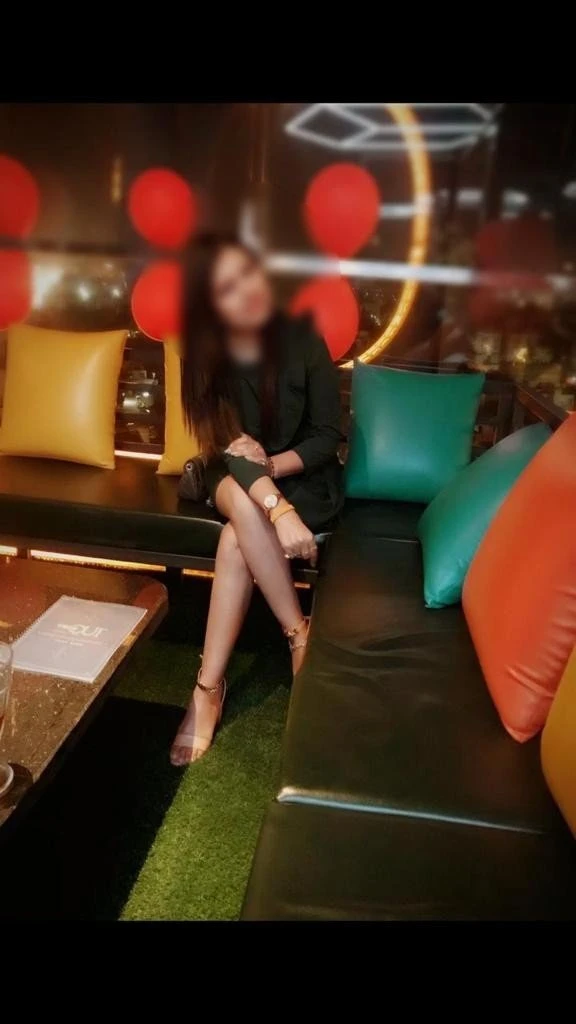 Riya Kaur – Indian escort in New Delhi — 4 / 11