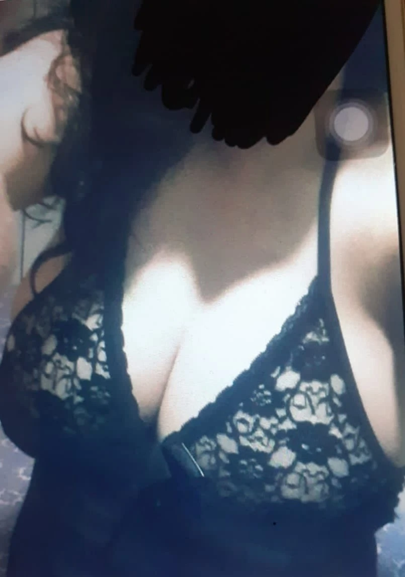 Farheen for Love Making – Indian escort in Mumbai — 4 / 5