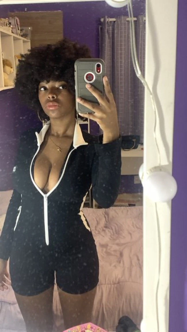 Sheath – escort in Maldives — 4 / 5
