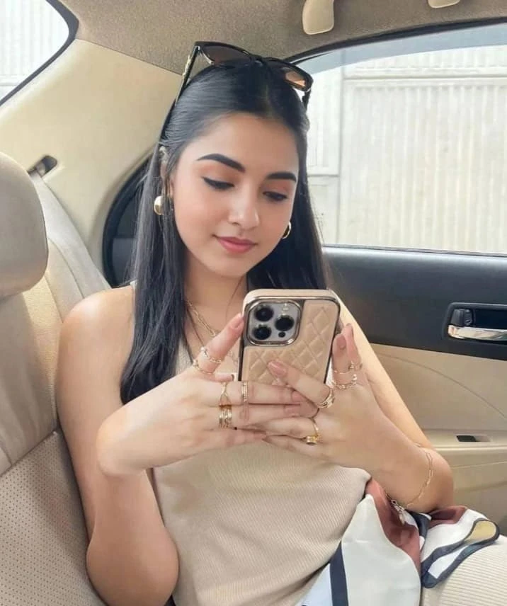 Pooja Hot Girls – Indian escort in Pune — 2 / 3