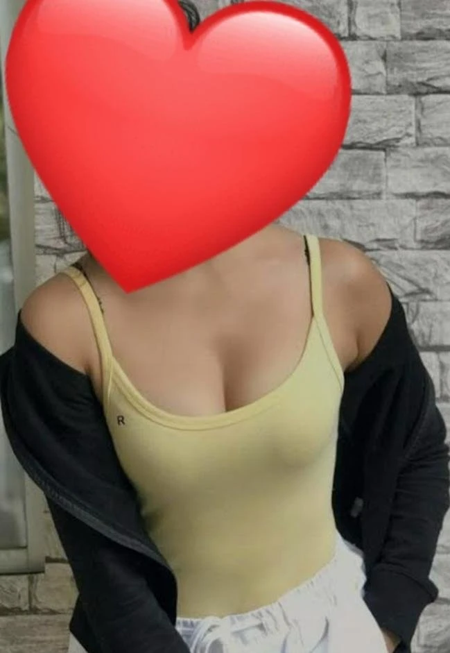 Independent Girl (Anaya) – Indian escort in Mumbai — 1 / 2