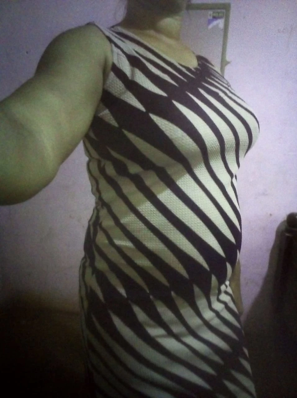 Sachini Live Cam Show – Sri Lankan escort in Colombo — 5 / 6