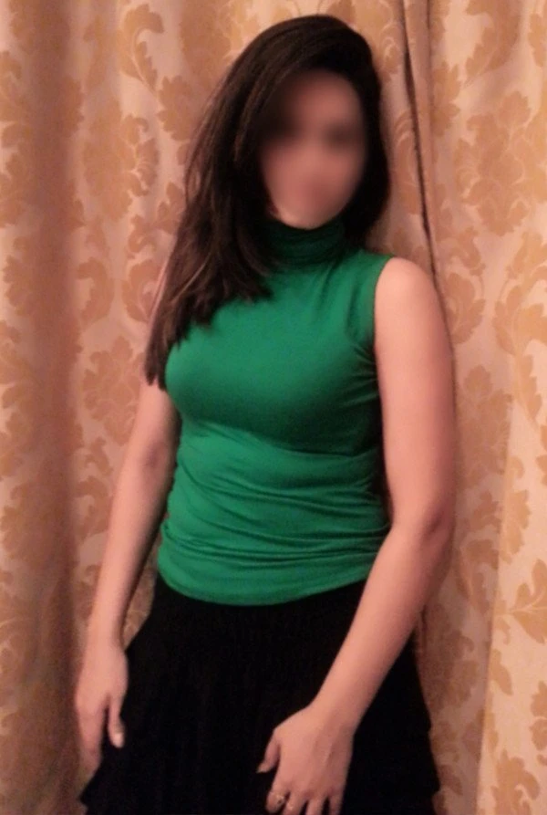 Escorts Near the Park Hotel Cp – Indian escort in New Delhi — 2 / 3