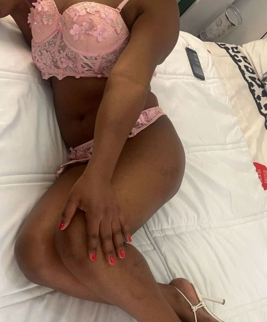Felicia – Malian escort in Marrakech — 3 / 5