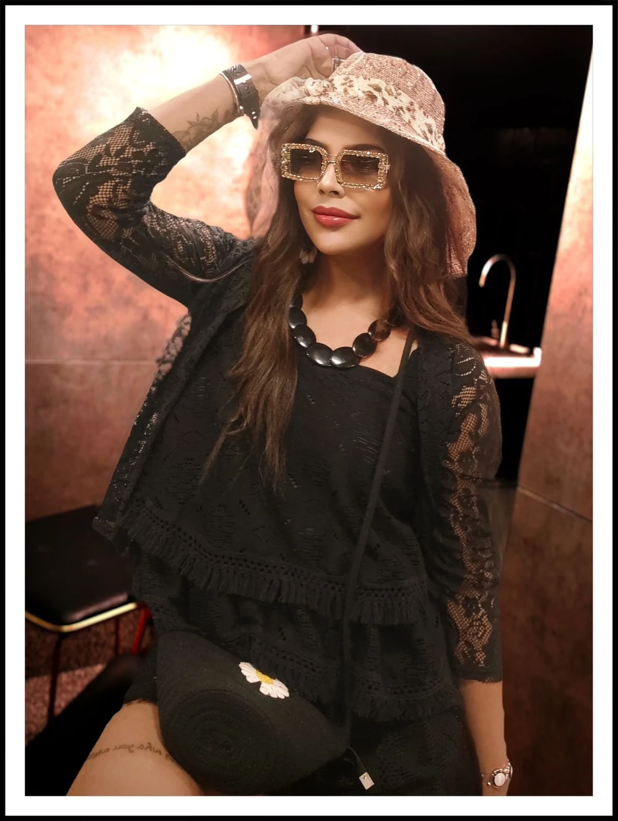 Salini Sexy Waiting for Your – Indian escort in Mumbai — 12 / 17