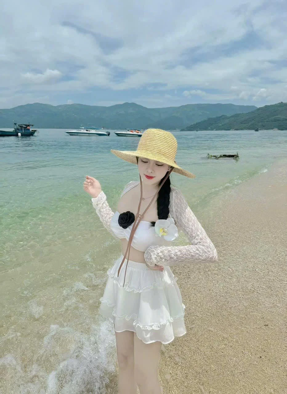 Nini Love Penis 59$ – Vietnamese escort in Da Nang — 8 / 9