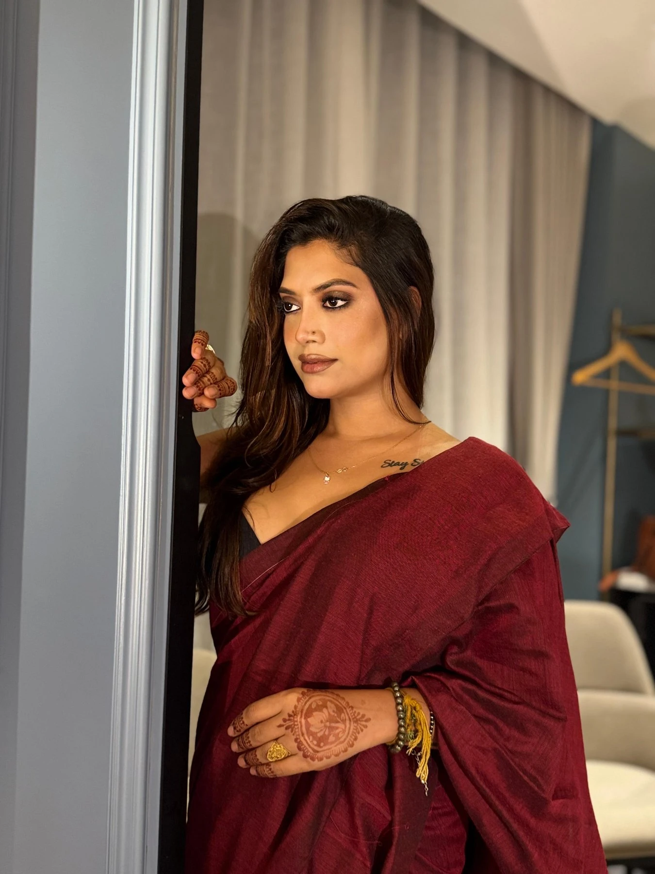 Ishika rai video call – Indian escort in Mumbai — 18 / 23