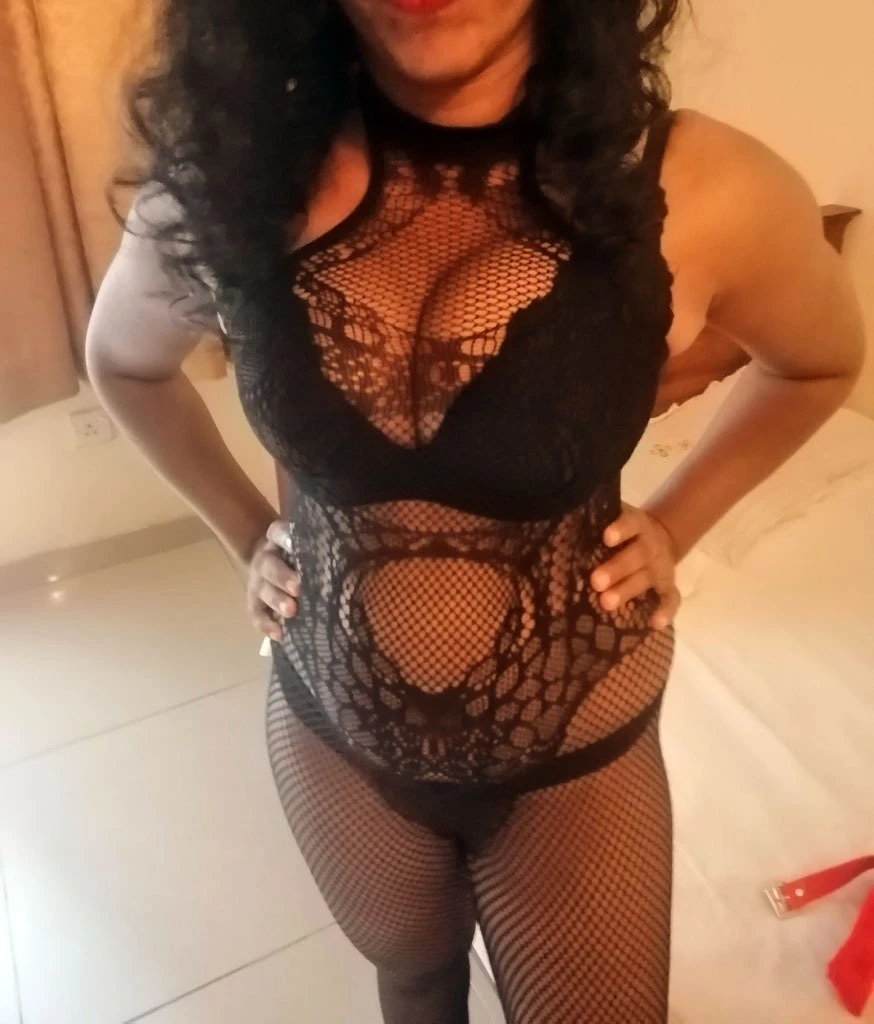 Roshani Independen – Sri Lankan escort in Colombo — 3 / 8