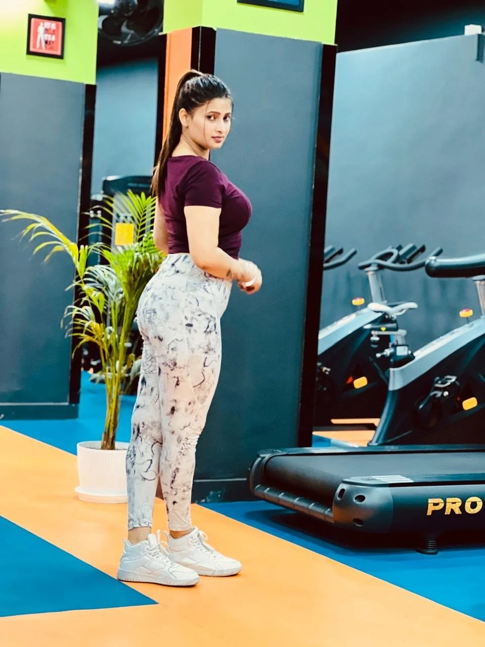Neha Cash on Delivery Hot & Sexy Model – Indian escort in Nagpur — 8 / 9