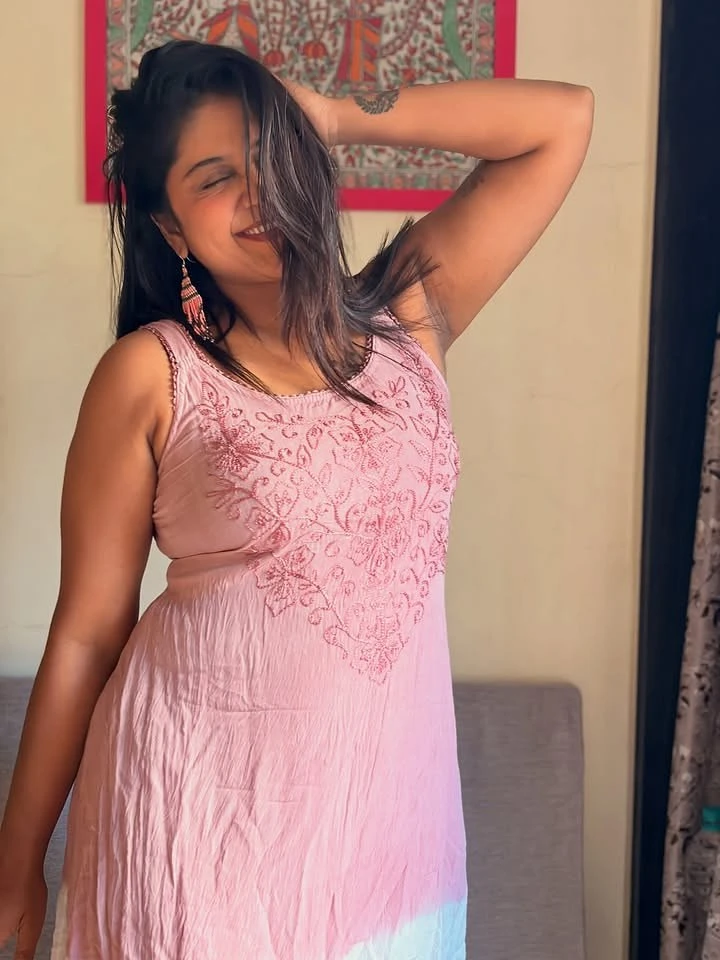 Kavya – Indian escort in Kochi — 3 / 4