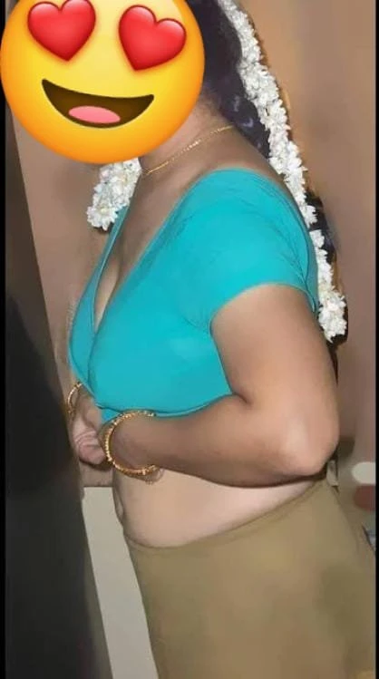 Pooja – escort in Pune — 1 / 3