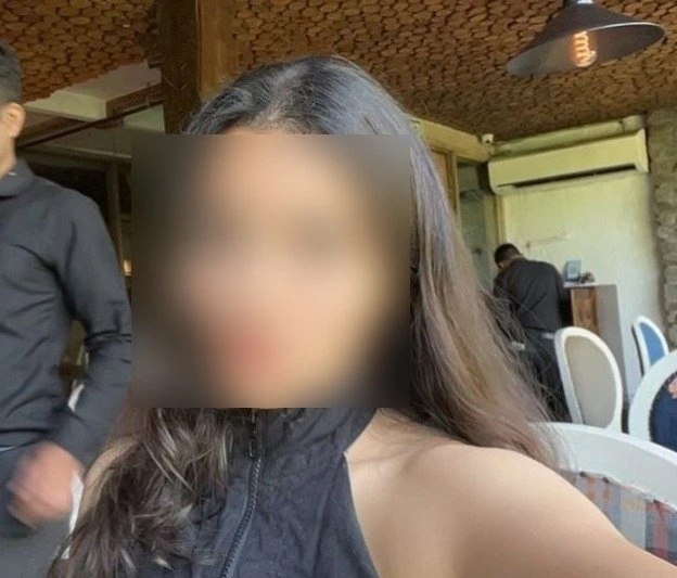 Neha & Rishika (Cam & Independent) – Indian escort in Mumbai — 6 / 8