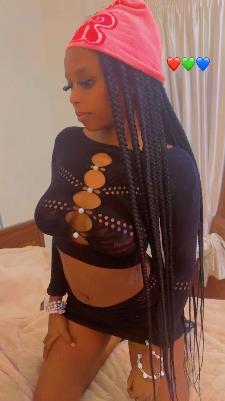 Lily – South African escort in Beirut — 4 / 5