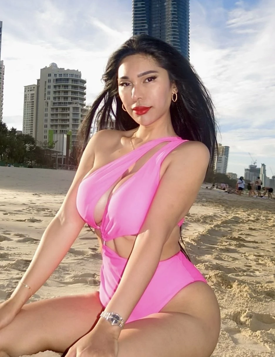 New Isabella Seduisant – Filipino escort in Budva — 11 / 22