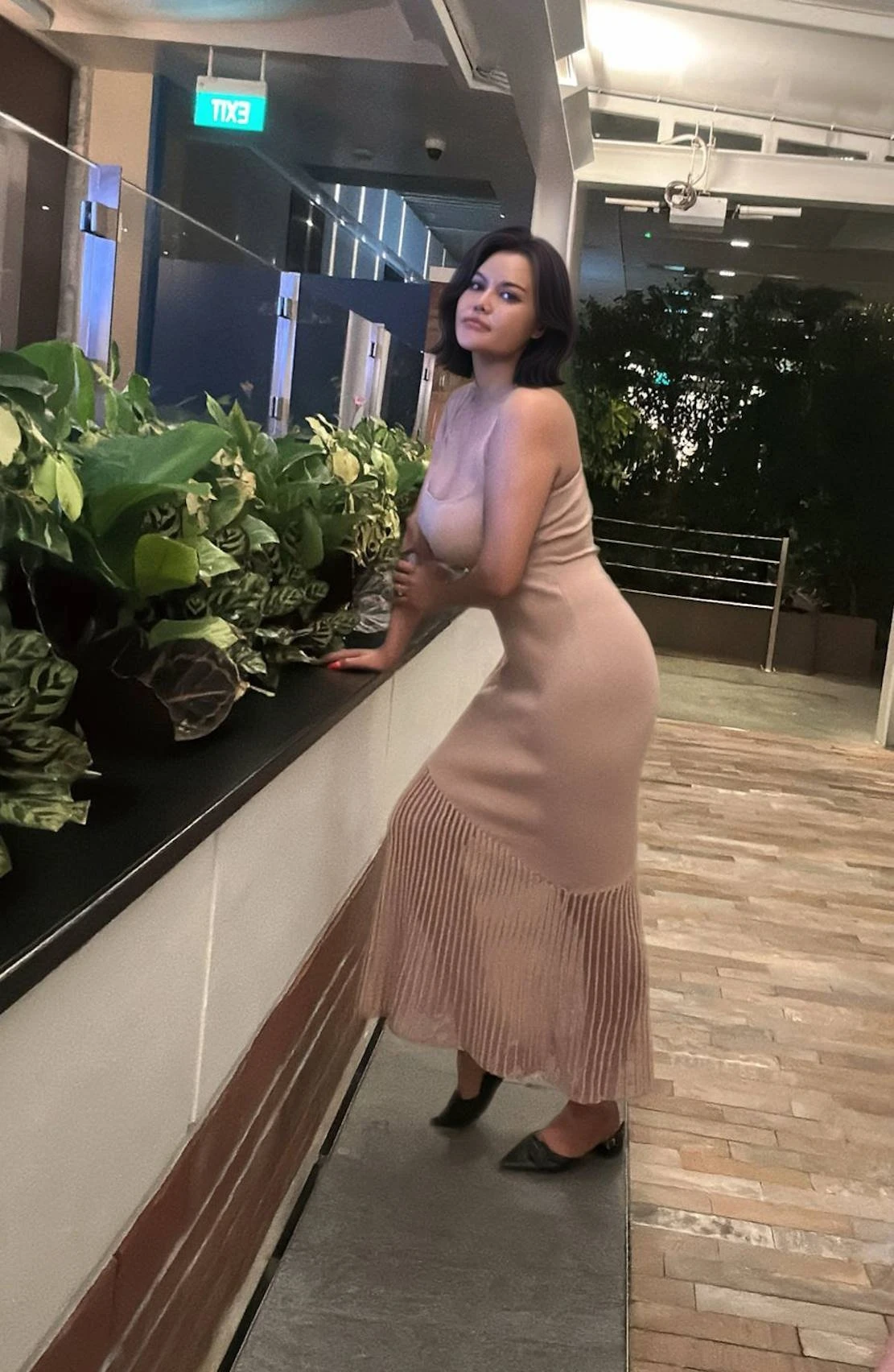 Christine, ready and willing to go – Thai escort in Hong Kong — 16 / 20