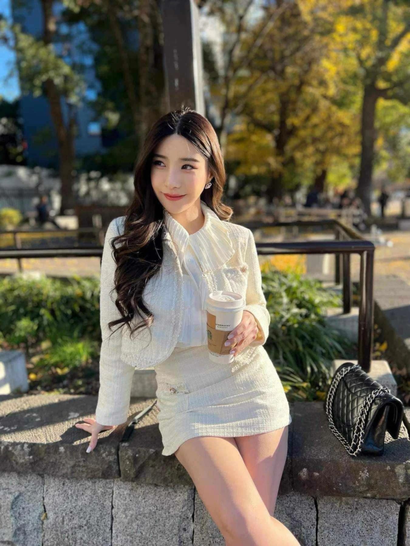 Anny Lee – Vietnamese escort in Seoul — 23 / 25
