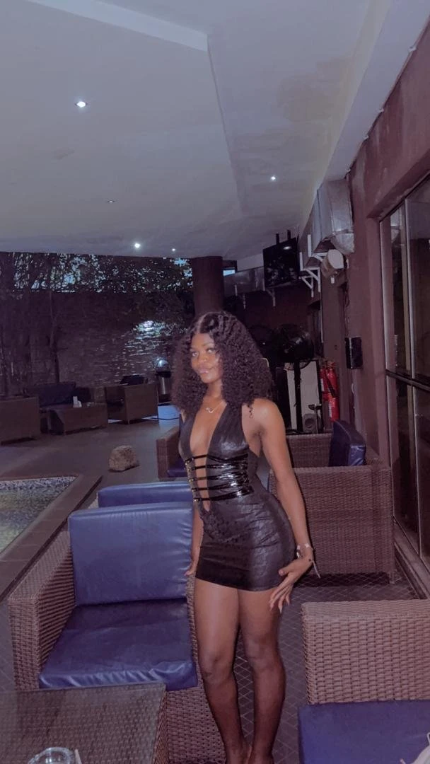 Pandora – Nigerian escort in Dakar — 2 / 4