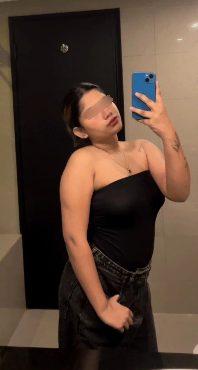 Shenaya young petty Girl – Sri Lankan escort in Colombo — 18 / 27