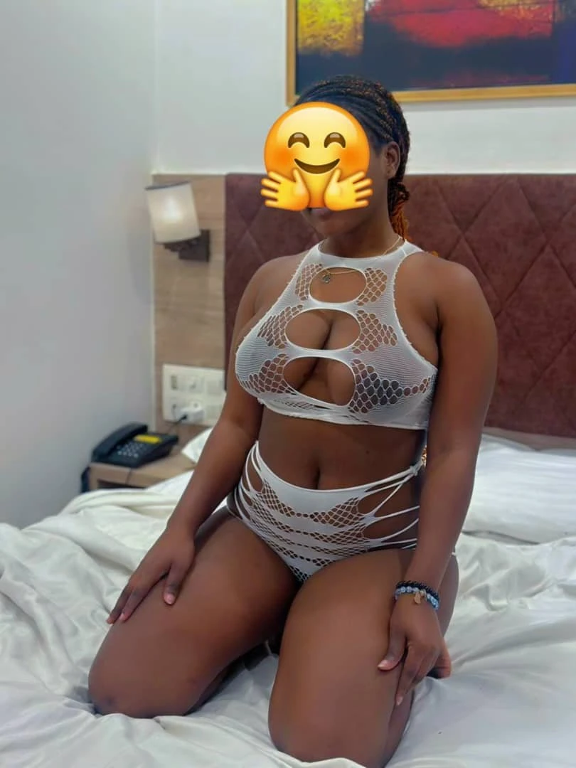 Juicy papaya boobs Bella/chocolate booty – South African escort in Mumbai — 7 / 18