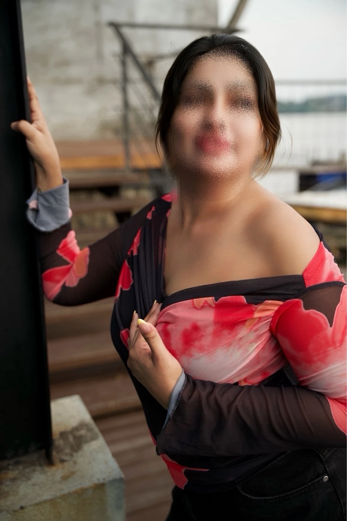 Busty Influencer MILF – Private Escort – Sri Lankan escort in Colombo — 4 / 9