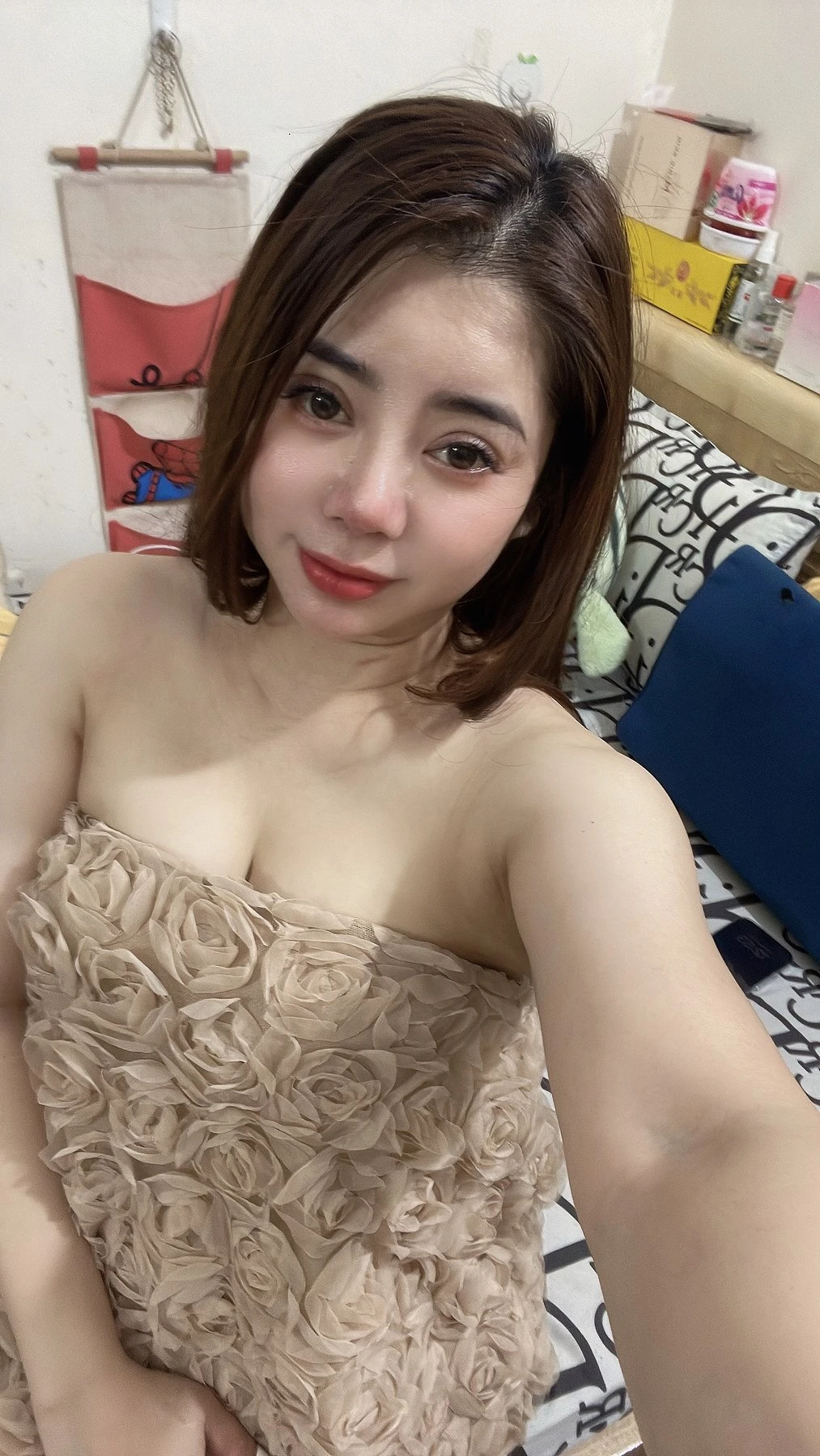 Adina Hà Nội city – Vietnamese dominatrix in Hanoi, Escort, Hanoi
