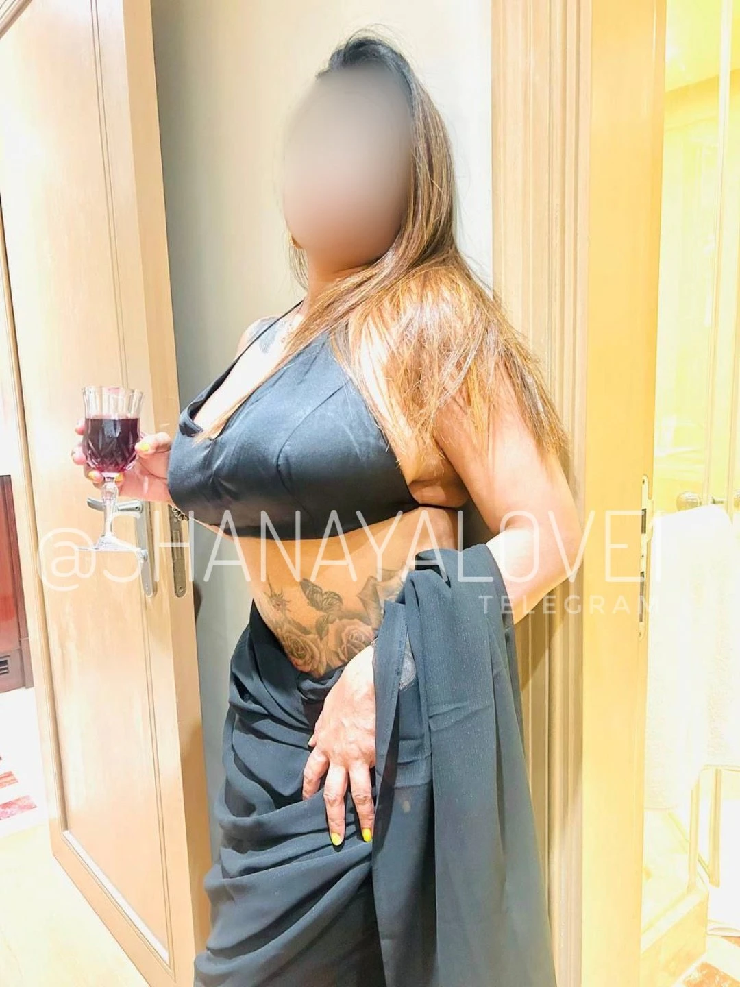 SHANAYA SEXY – Indian escort in New Delhi — 11 / 17