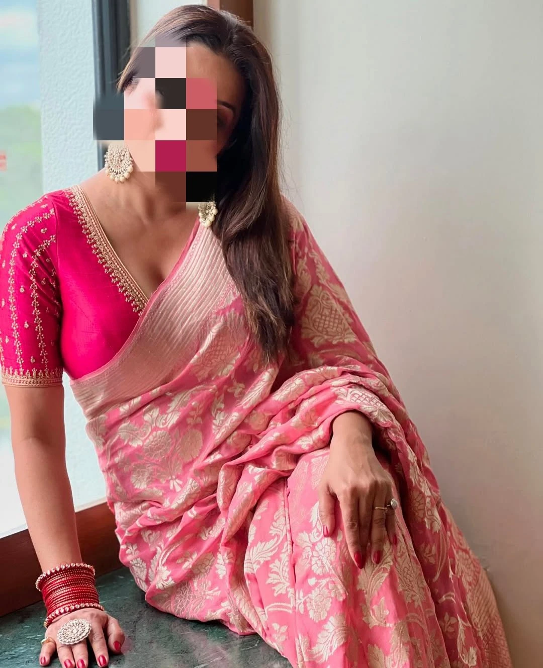 Bhabhi cam . – Indian escort in Vapi — 2 / 3