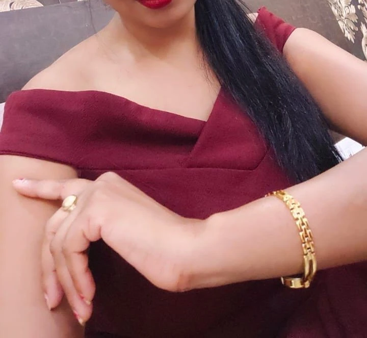 Cam Haney – Indian escort in Pune — 1 / 2