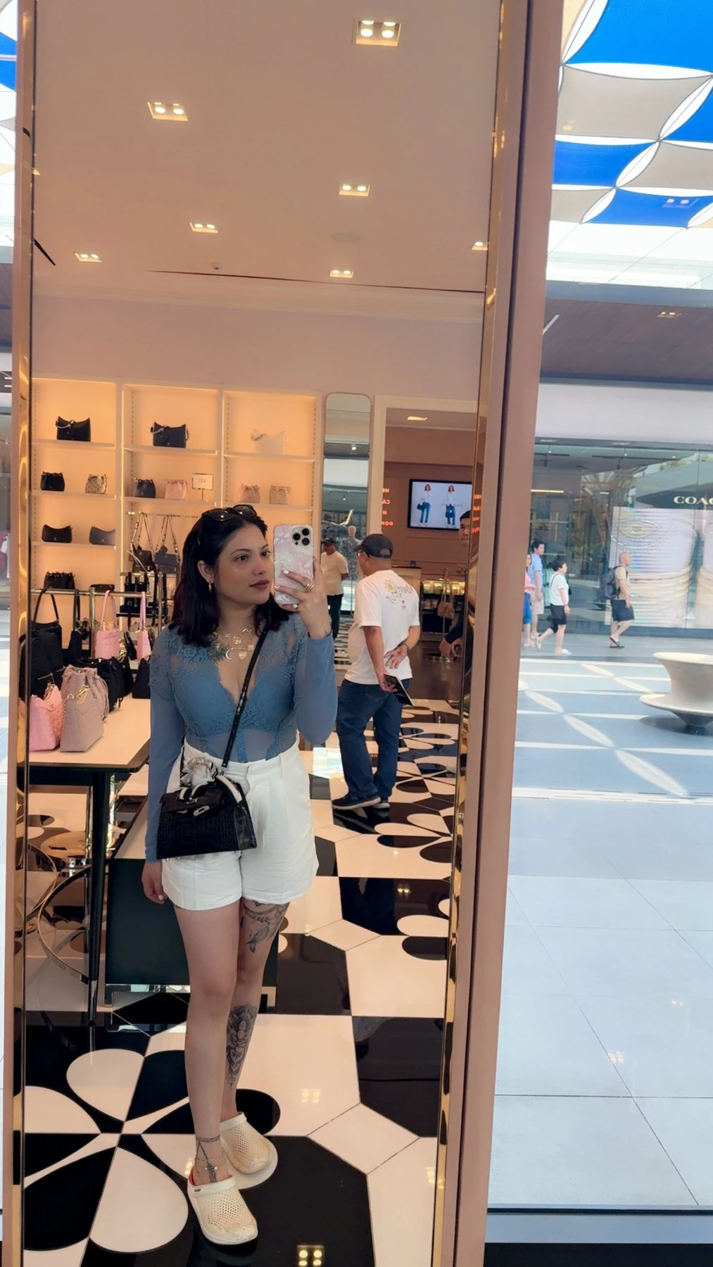 Kismat – Indian escort in New Delhi — 4 / 6