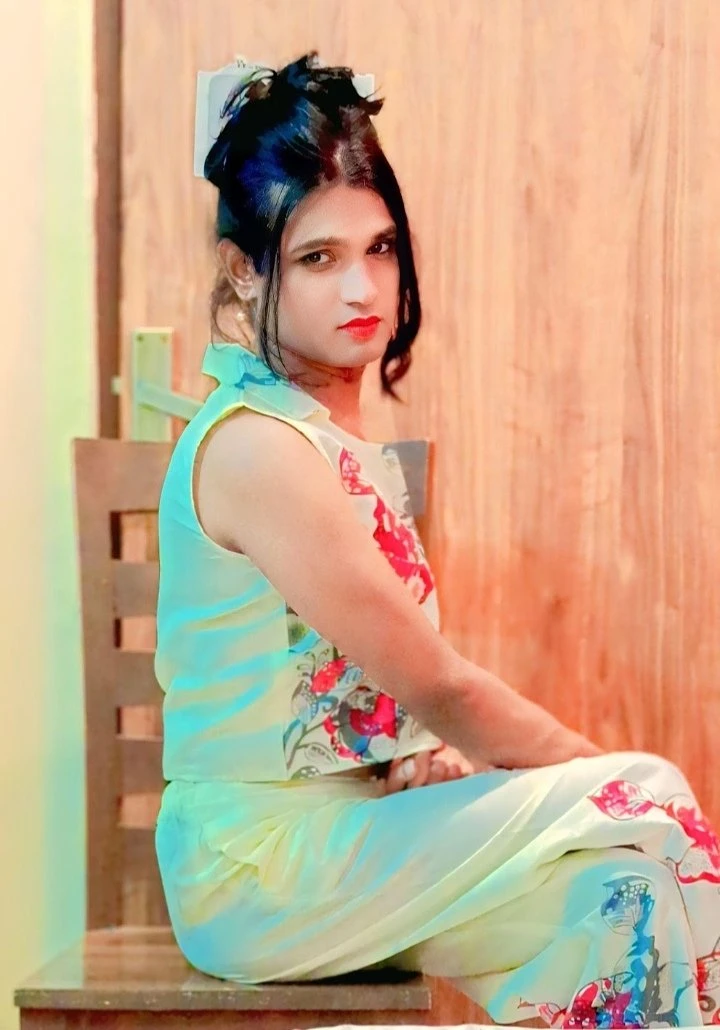 Pihu – Indian escort in Candolim, Goa — 4 / 7