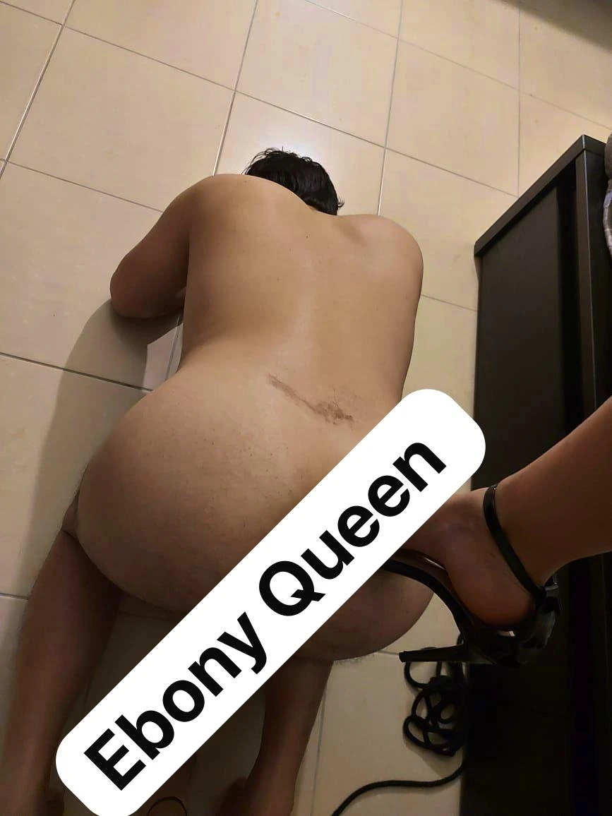 Ebony Queen Morenna – Ethiopian escort in New Delhi — 14 / 30