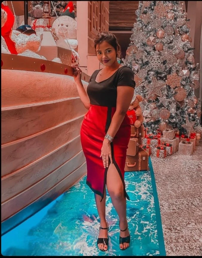 Kavya Sharma – Indian escort in Mumbai — 3 / 4