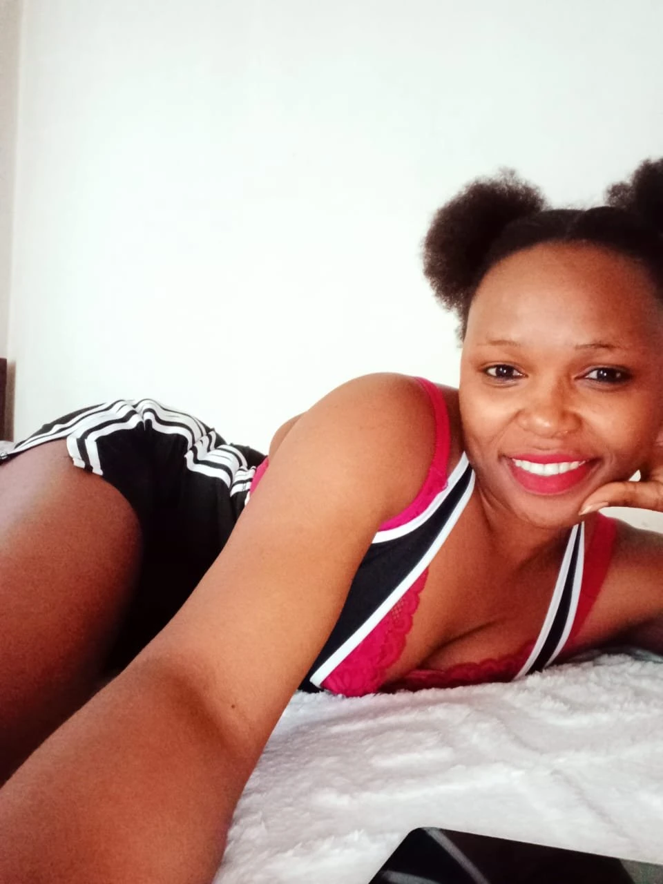 Catyy – South African escort in Beirut — 2 / 4