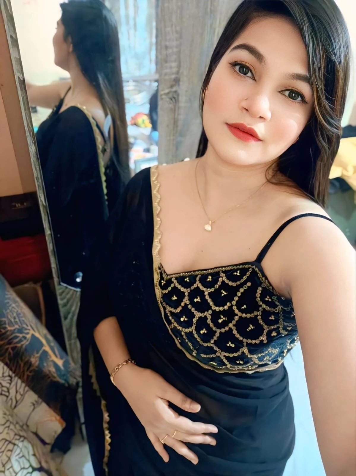 Nikita Independent Girl Cam and Real – Indian escort in Kolkata — 2 / 6